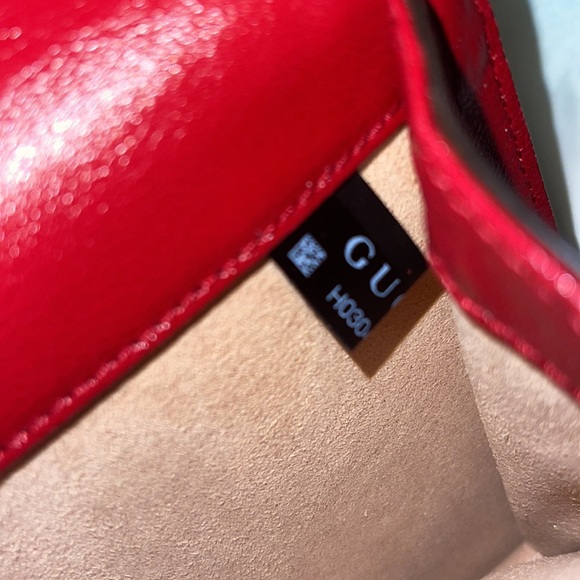 Gucci Shoulder Bag - Picture 5 of 9